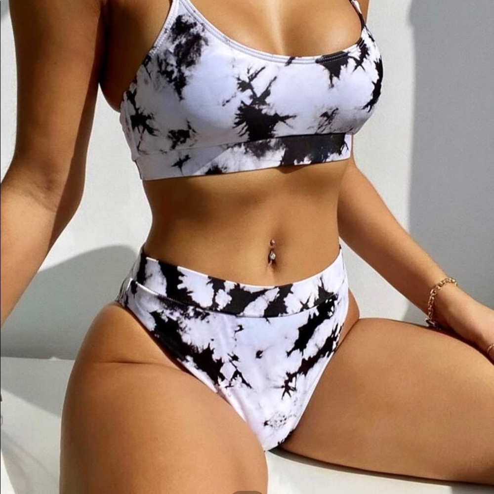SHEIN Marble Bikini